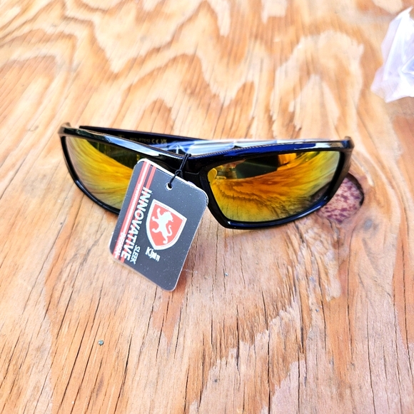 Khan Innovative Eyewear Black and Gold Sunglasses - Picture 6 of 16